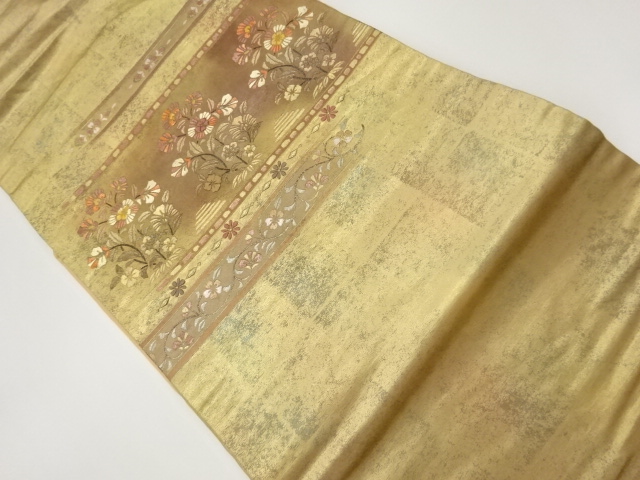 JAPANESE KIMONO / ABSTRACT FLOWER-LEAF / ARABESQUE PATTERN EMBROIDERY 